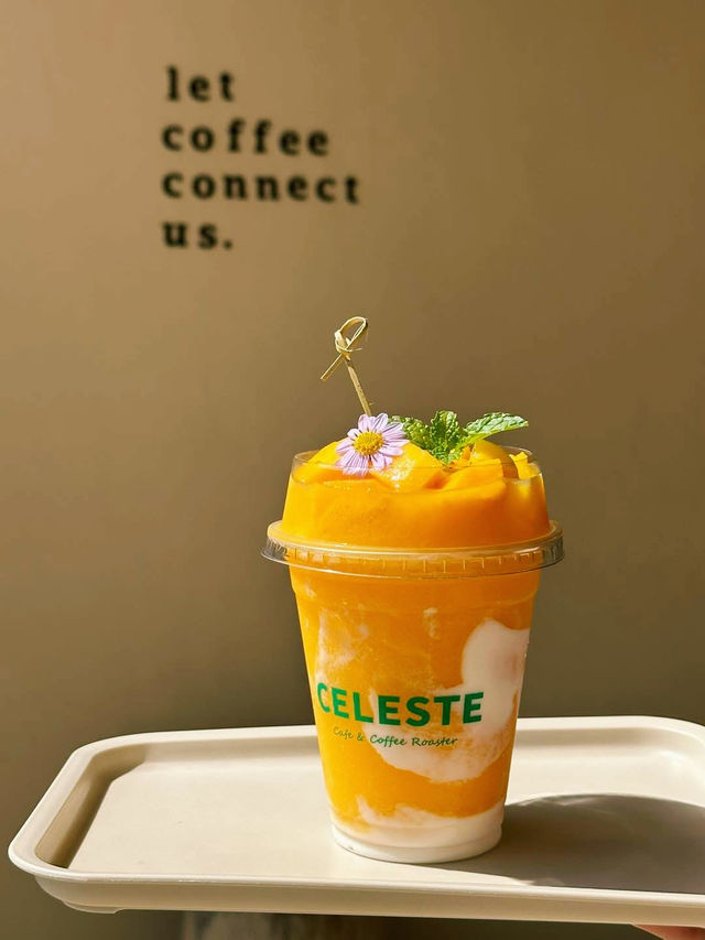 CELESTE Café & Coffee Roaster คาเฟ่สไตล์มินิมอล