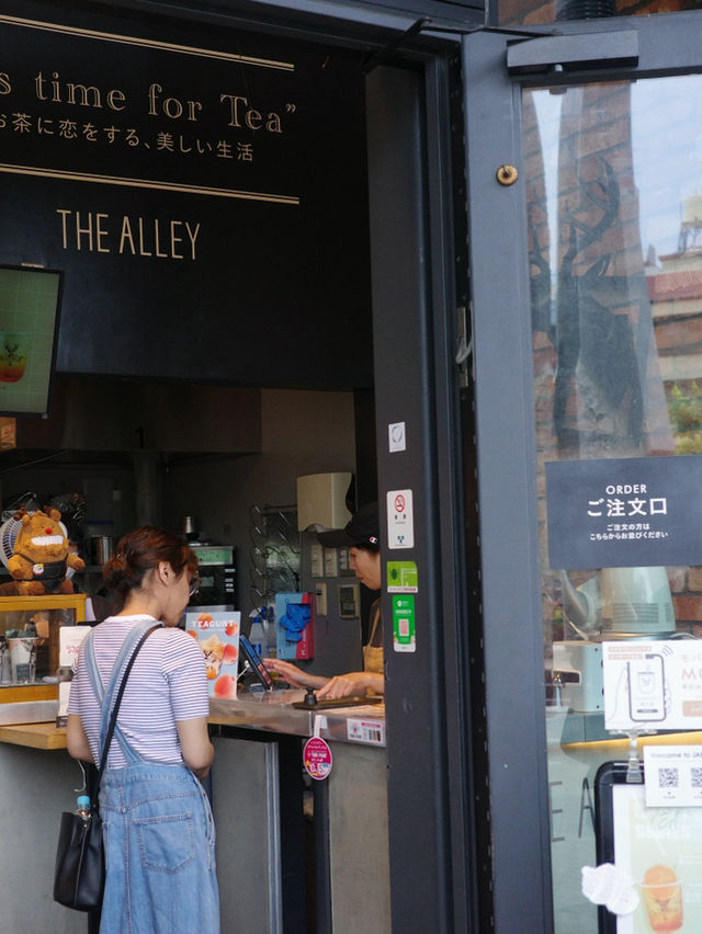 【東京 スカイツリー】ソラマチ噴水前で休憩。ティー専門店