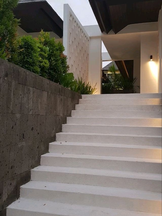 “The Avanya Beach Resort: Modern Bliss by the Bali Shore”