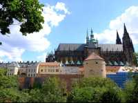 ปราสาทปราก (Prague Castle)
