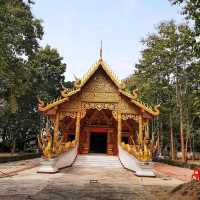 วัดนี้หลวงปู่มั่น ภูริทตฺโต ได้ธุดงค์มาบำเพ็ญภาวนา