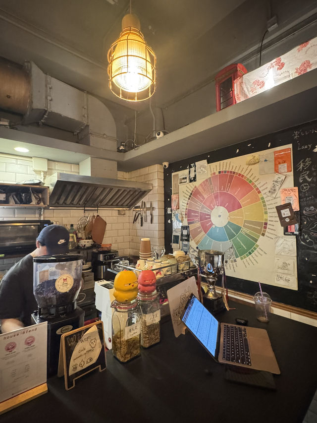 【香港】 夜啡文化嘅尖端！開到凌晨4點的深水埗夜啡店！