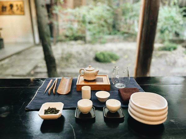 【台北・青田茶館】  静けさに包まれる、レトロな茶館で台湾茶タイムを🍃