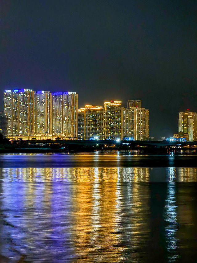 A Coastal Glow After Dark: Night Walk at Gurney Bay Park