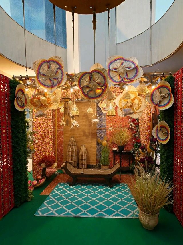 This Mall Knows How to Celebrate in Style! 