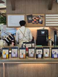 Twin Made Specialty Coffee & Bakery @Terminal21