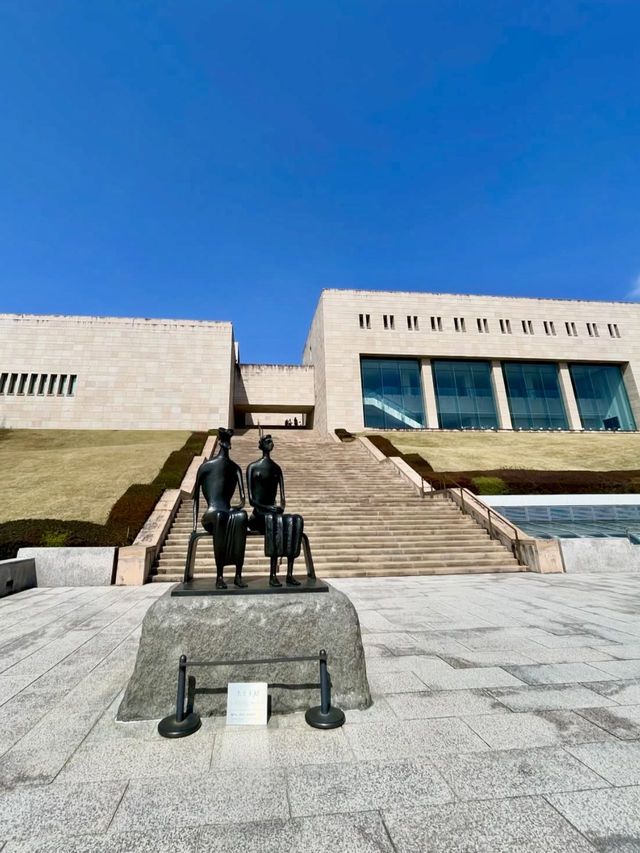 A Day of Art and Beauty in Atami