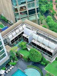 👑 A Royal Stay in the Heart of Bangkok! 🌴🌆✨