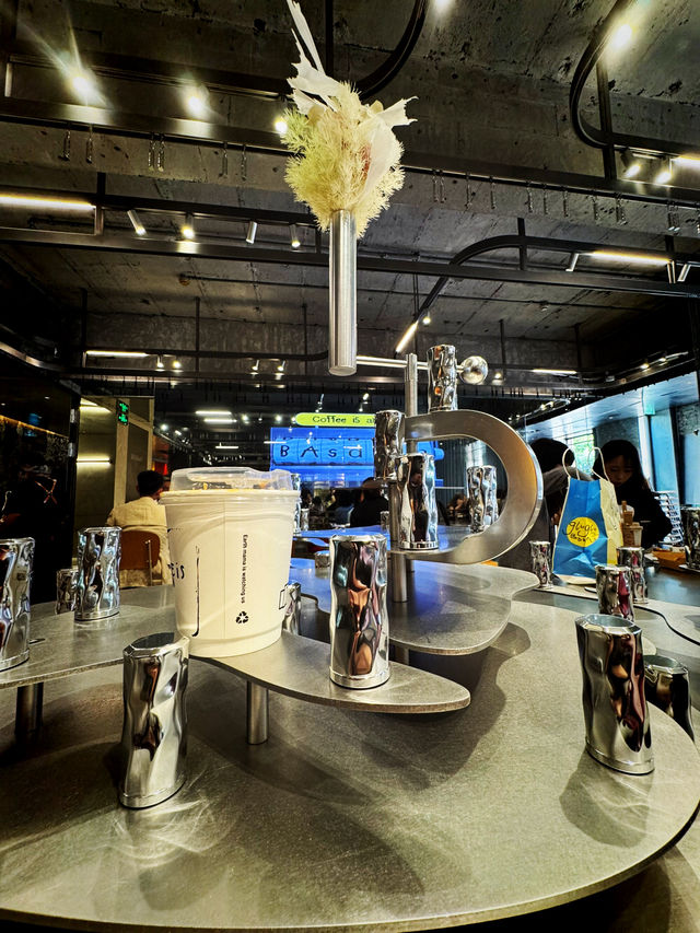 3 Aesthetic Cafes in Shanghai 