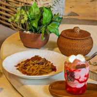 ร้านอาหารริมหาดวิวสวยบรรยากาศดี Glass House BoHo