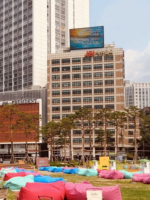 A Trip Through History and Books at Seoul Metropolitan Library (Old Seoul City Hall)