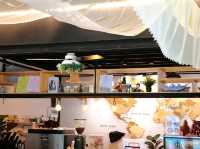 Aki bay คาเฟ่ริมทะเล