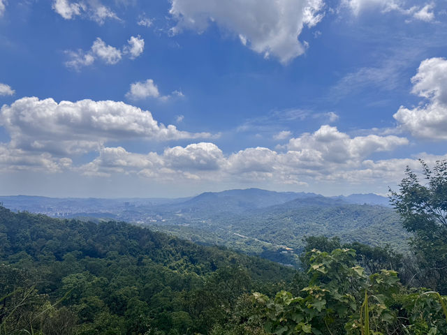 週末去哪裡 ｜ 象山登高望遠野餐趣