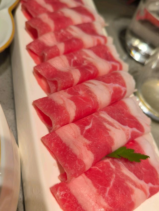 [海底撈火鍋],食物好味,環境舒適,服務稱心,抵讚！