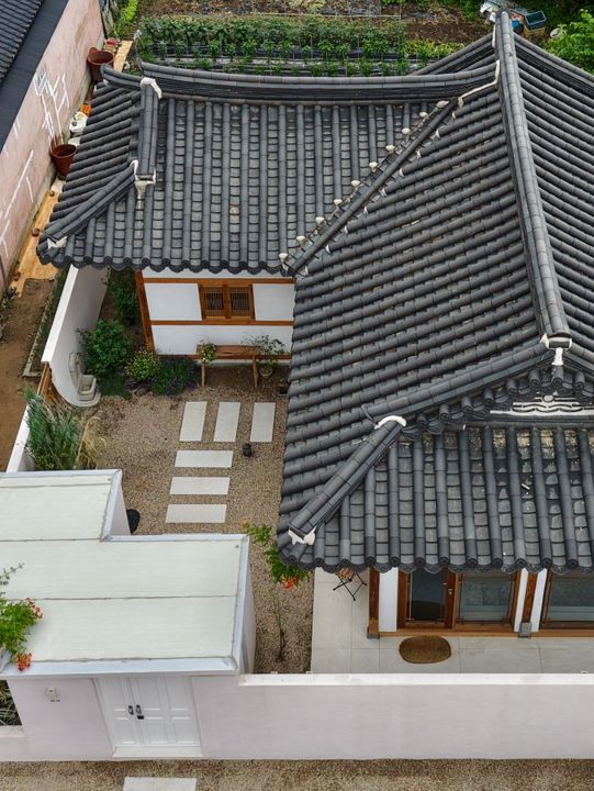미술관을 닮은 경주 신상 한옥 스테이🏡
