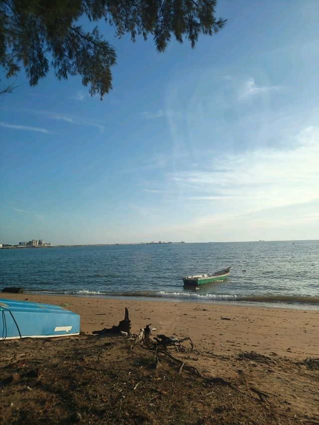 When the Sun Says Goodbye — Pantai Tanjung Gemuk Magic