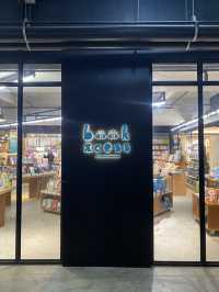 BookXcess Tamarind Square: Cheap Books, Cool Vibes & A Café to Read Them In