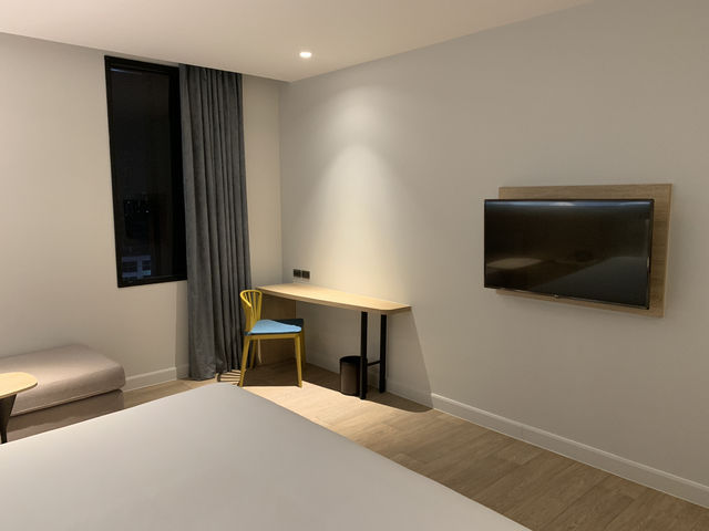 🏨 ibis Styles Bangkok Ratchada – Perfect Solo Stay in the City