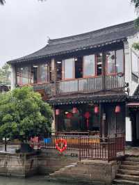 Zhujiajiao – เมืองน้ำโบราณที่สวยงาม แม้วันฝนตก