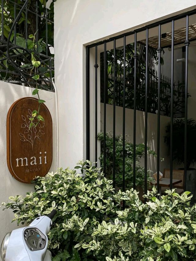 Maii Bistro