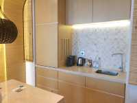 Crest  Pool Villas Phuket พูลวิลล่าวิวพาโนรามา