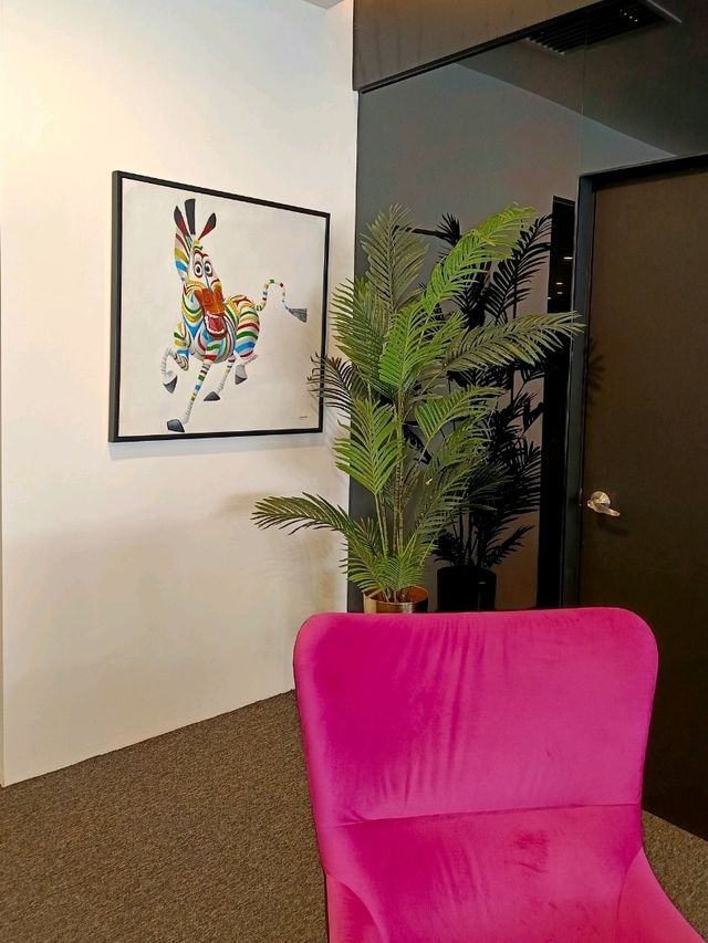 Teedo Hotel - a new black and pink rest nest in KL. 