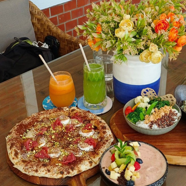 陽明山上的美食及美食後的消食健行～紗帽山步道