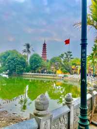 1,500년의 평온✨ 하노이 최고의 사원 – 짠꾸옥사원(Trấn Quốc Pagoda)