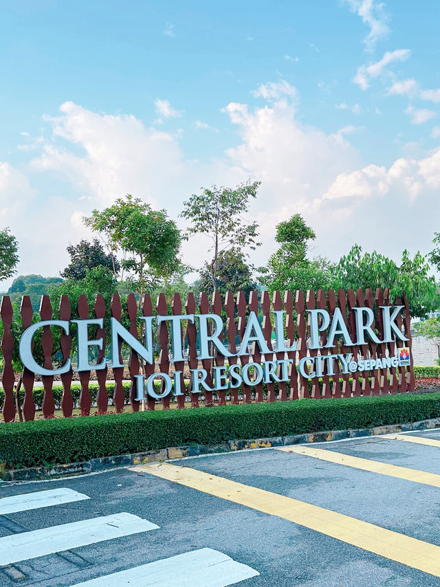 Golden Hour & Glistening Forehead – Briskwalk Diaries at Central Park IOI Putrajaya 