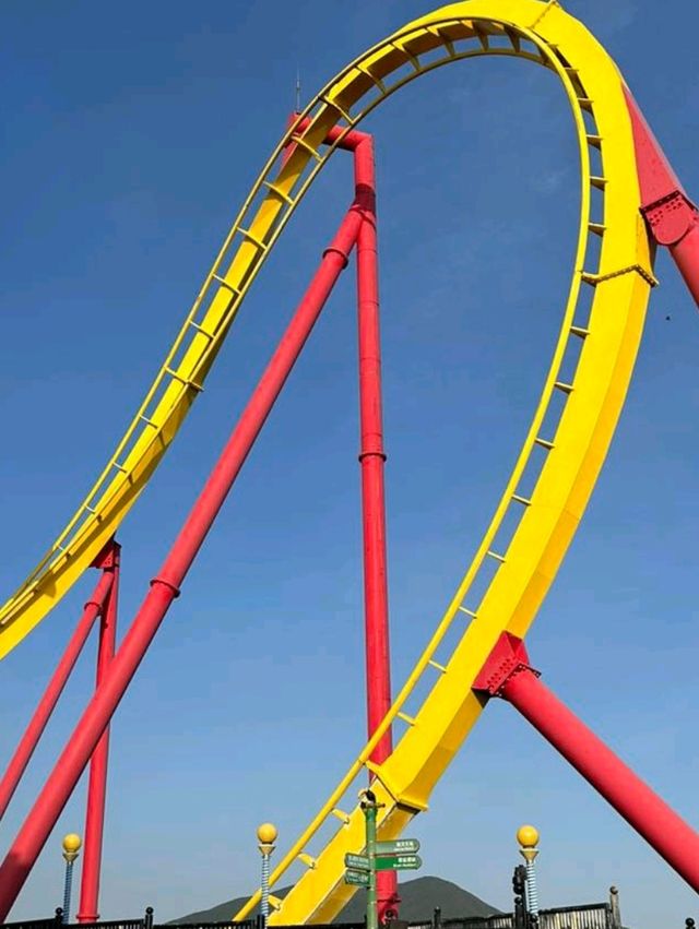 🐬🎢 Ocean Park Hong Kong – Where Animals & Thrills Meet the Sea! 🌊
