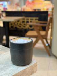 ☕️ Coffee in Luxury Shopping Mall