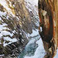 Kiyotsu Gorge: Niigata’s Hidden Natural Masterpiece – A Solo Traveler’s Dream Escape"** 🌿🎨  