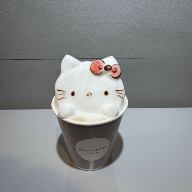 Whimsical Foam & Latte Magic – My Visit to Hat Coffee Latte Art Club, Tokyo (Asakusa)