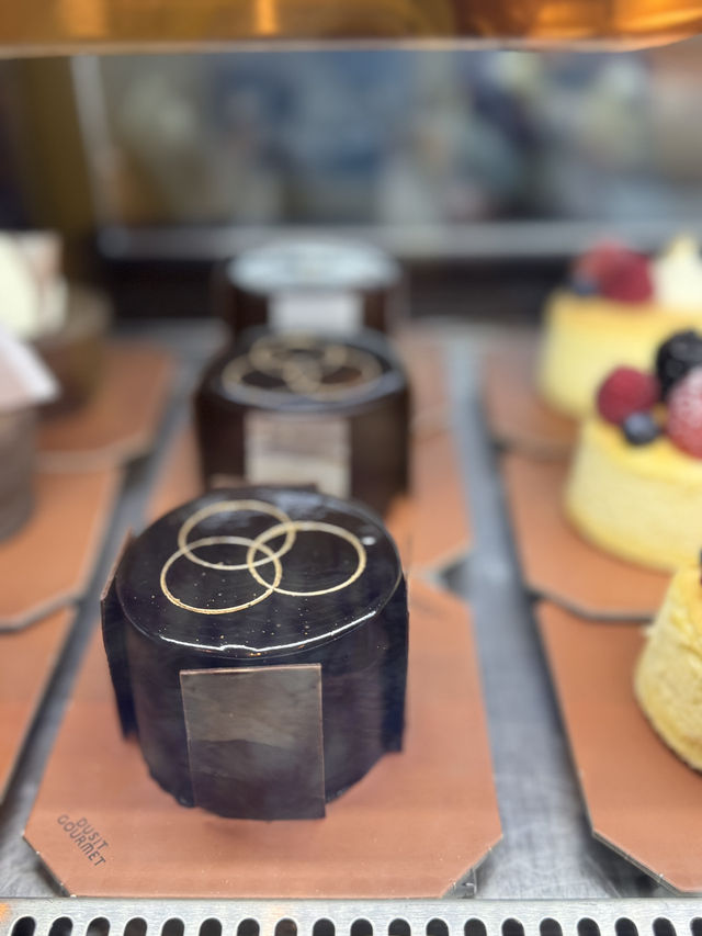 투몬 바다 앞, 가볍게 즐기는 리조트 베이커리 – Dusit Gourmet