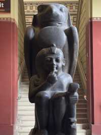 Pink Walls, Golden Secrets: The Last Stand Of Egyptology’s Pirates
