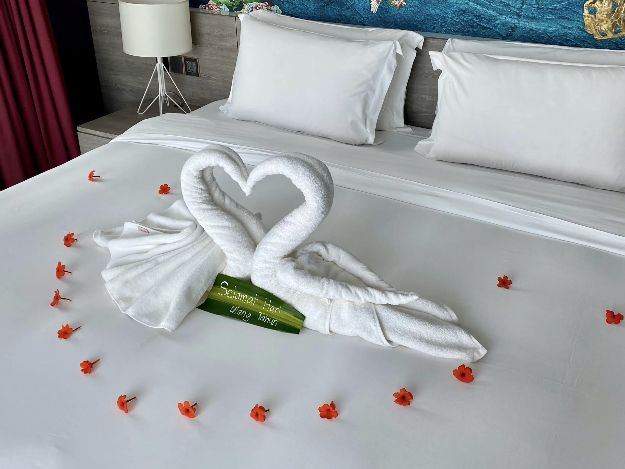 Angsana Penang: A Sweet Honeymoon Escape with a Dash of Drama! 🏨💖