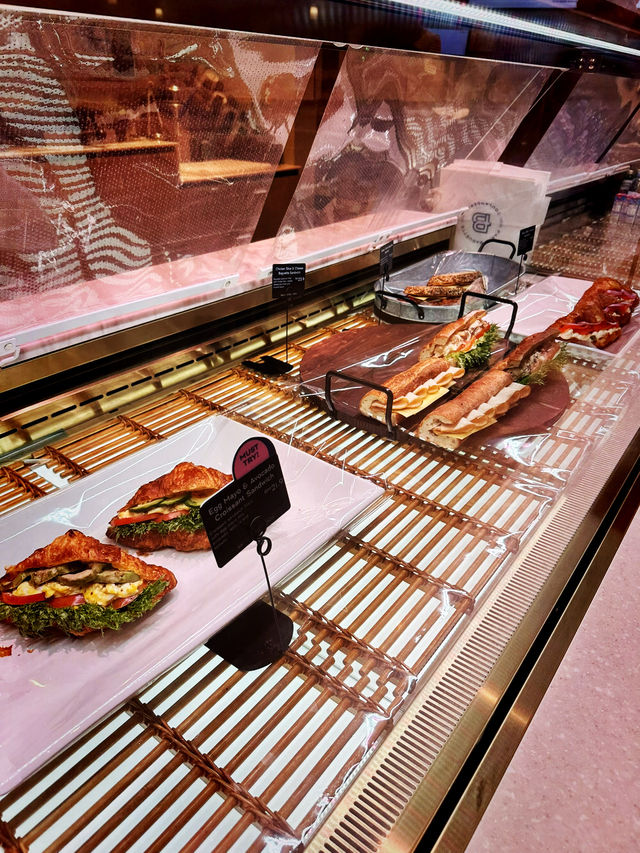 まるでパリ気分！IOI City Mallで叶うおしゃれブランチ