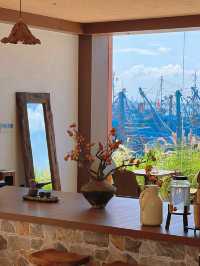🌊 A Coffee Date with the Sea – Juruo Fishing Port Café, Xiamen
