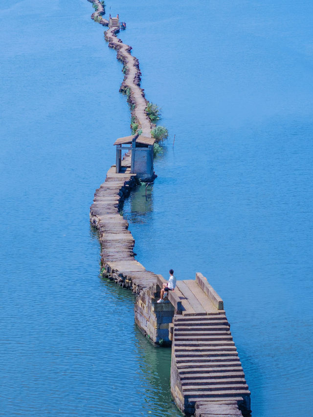 🏯 Shaoxing Travel Guide — Ancient Charm & Water Town Beauty