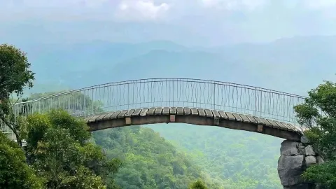 Masungi Georeserve: A Scenic Hike Through Nature and Stone — traveler post in Tanay
