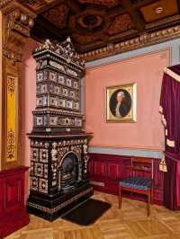 Exploring the House of the Blackheads