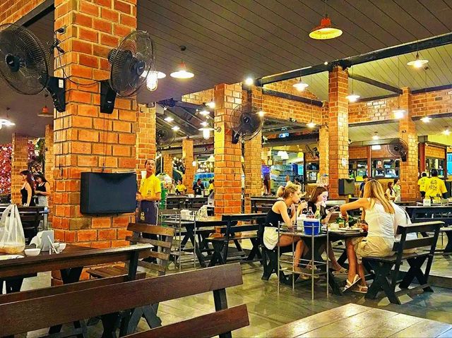Pupen Seafood Pattaya – Classic Thai Seafood Experience
