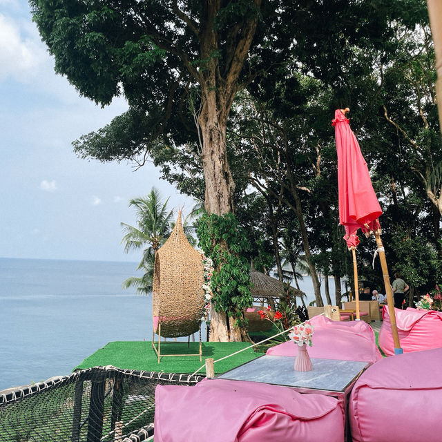 คาเฟ่สีชมพูหวานแหวว Cafe Phuket Viewpoint