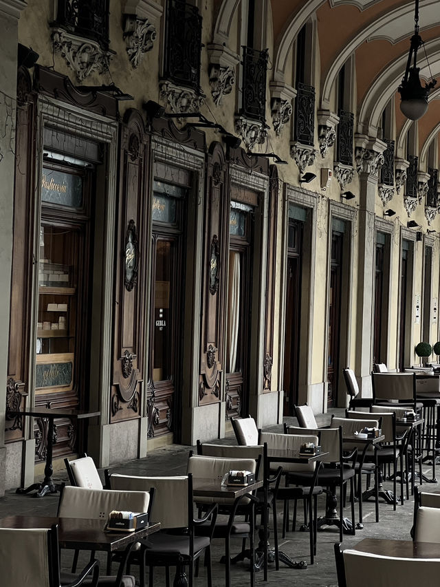 ☔ A Rainy Day in Turin: Cozy & Cultural 🇮🇹