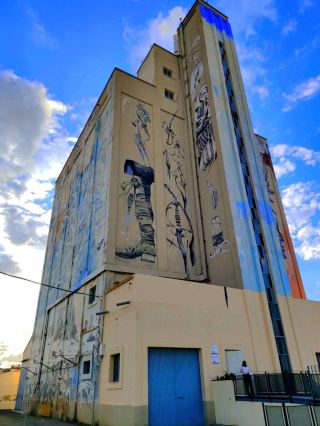 Это идеальное место для завершения вашего путешествия в Альмагро, откуда открывается вид на весь город сверху.