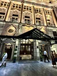 Long Bar บาร์หรู ที่น่ามาลอง