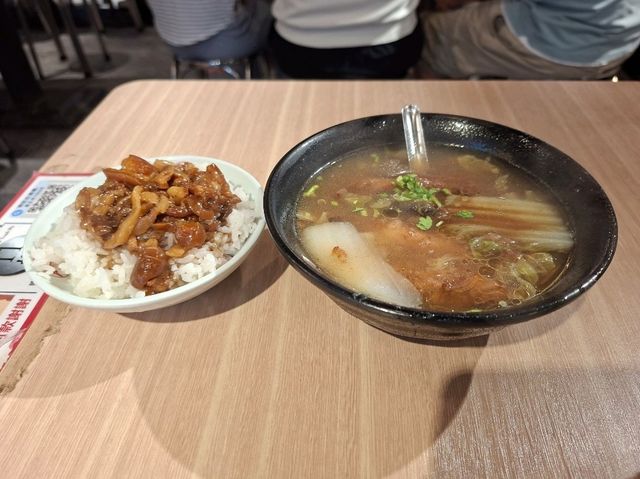 基隆紅燒鰻