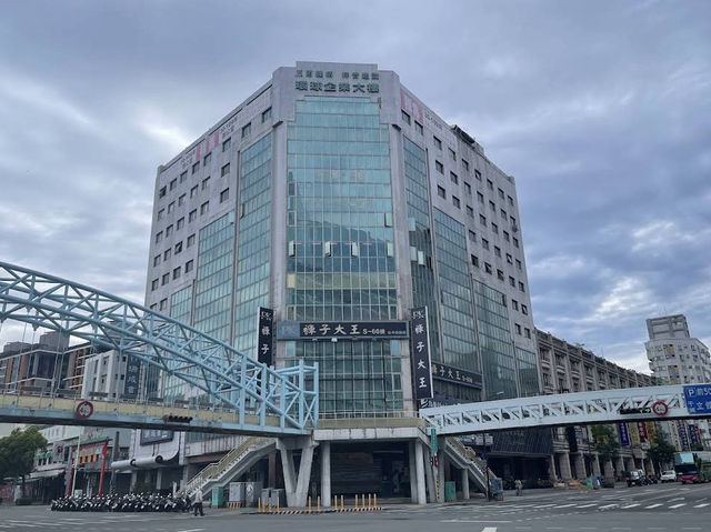 🏨 Holiday Inn Express Taichung Park, an IHG Hotel — Comfort and Convenience in Central Taichung