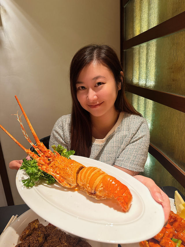 {精緻打卡中菜館·招牌龍蝦酥🦞｝