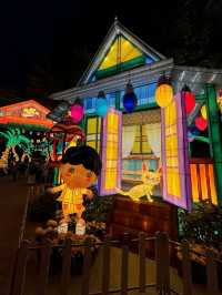 “Moonlit Harmony Spectacle at Gardens by the Bay”